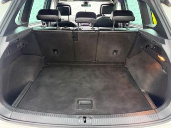 Volkswagen Tiguan 2.0 TDI R-Line DSG 4Motion Euro 6 (s/s) 5dr