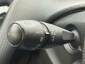 Peugeot 208 1.2 PureTech GT Line Euro 6 (s/s) 3dr