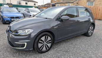 Volkswagen e-Golf 35.8kWh e-Golf Auto 5dr