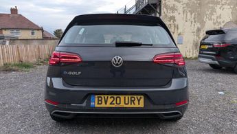 Volkswagen e-Golf 35.8kWh e-Golf Auto 5dr