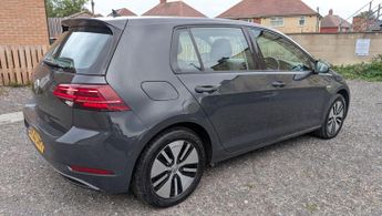 Volkswagen e-Golf 35.8kWh e-Golf Auto 5dr