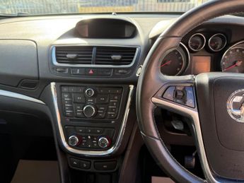 Vauxhall Mokka 1.6 Exclusiv 2WD Euro 5 (s/s) 5dr
