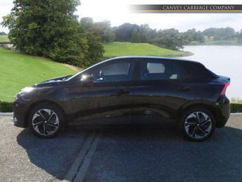 MG MG4 64kWh SE Long Range Auto 5dr