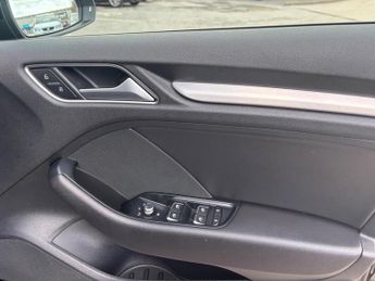 Audi A3 1.5 TFSI CoD 35 Black Edition Sportback 5dr Petrol S Tronic Euro