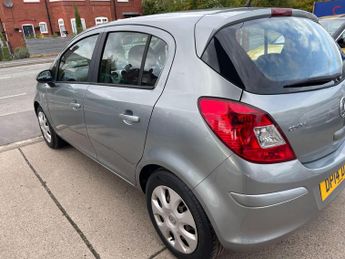 Vauxhall Corsa 1.2 16V Design Euro 5 5dr (A/C)