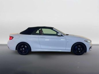 BMW 2 Series 2.0 220i GPF M Sport Convertible 2dr Petrol Auto Euro 6 (s/s) (1
