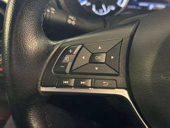 Nissan Juke 1.6 N-Connecta SUV 5dr Petrol Hybrid Auto Euro 6 (143 ps)
