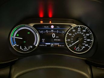 Nissan Juke 1.6 N-Connecta SUV 5dr Petrol Hybrid Auto Euro 6 (143 ps)