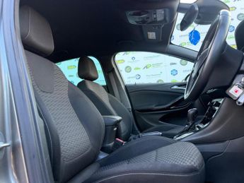 Vauxhall Astra 1.4i Turbo SRi Nav Auto Euro 6 (s/s) 5dr