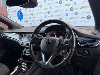 Vauxhall Astra 1.4i Turbo SRi Nav Auto Euro 6 (s/s) 5dr
