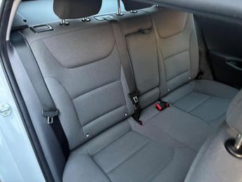 Hyundai IONIQ 38.3kWh Premium Auto 5dr