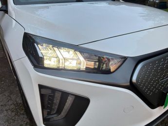 Hyundai IONIQ 38.3kWh Premium Auto 5dr