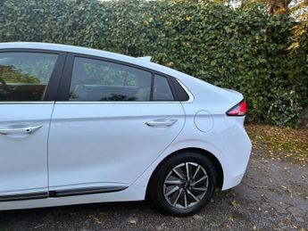 Hyundai IONIQ 38.3kWh Premium Auto 5dr