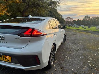 Hyundai IONIQ 38.3kWh Premium Auto 5dr