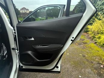 Peugeot E-2008 50kWh Active Premium + Auto 5dr (7kW Charger)
