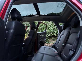 MG MG ZS 44.5kWh Exclusive Auto 5dr