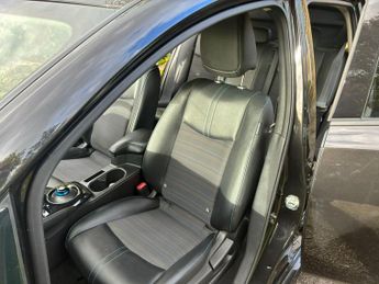 Nissan Leaf 40kWh N-Connecta Auto 5dr