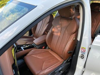 Skoda Enyaq iV 62kWh 60 Auto 5dr (DC120kW)