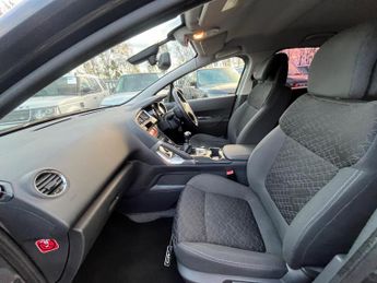 Peugeot 3008 1.6 HDi Active Euro 5 5dr