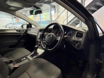 Volkswagen Golf 1.6 TDI BlueMotion Tech SE DSG Euro 5 (s/s) 5dr