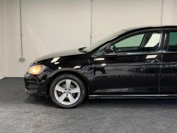 Volkswagen Golf 1.6 TDI BlueMotion Tech SE DSG Euro 5 (s/s) 5dr