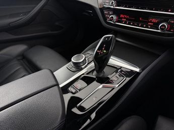 BMW 5 Series 2.0 520d MHT M Sport Touring 5dr Diesel Hybrid Steptronic Euro 6