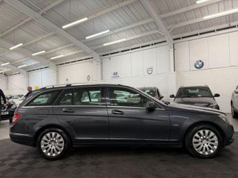 Mercedes-Benz C Class 2.1 C200 CDI BlueEfficiency Elegance Auto Euro 5 5dr