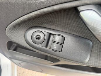 Ford C-Max 1.8 16v Zetec 5dr