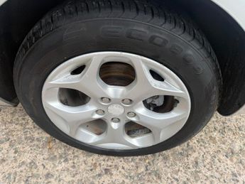 Ford C-Max 1.8 16v Zetec 5dr