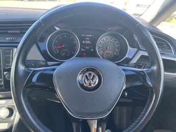 Volkswagen Touran 1.4 TSI BlueMotion Tech SEL DSG Euro 6 (s/s) 5dr