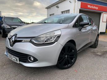 Renault Clio 0.9 TCe Dynamique S MediaNav Euro 5 (s/s) 5dr