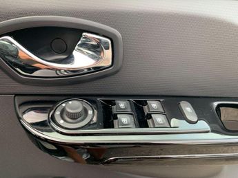 Renault Clio 0.9 TCe Dynamique S MediaNav Euro 5 (s/s) 5dr