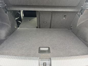 Volkswagen T-Roc 1.5 TSI R-Line DSG Euro 6 (s/s) 5dr