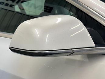 Tesla Model 3 (Dual Motor) Performance Auto 4WDE 4dr (Performance Upgrade)