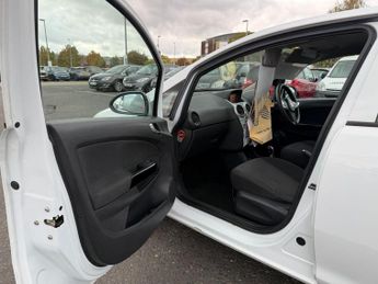 Vauxhall Corsa 1.2 16V Excite Hatchback 5dr Petrol Easytronic Euro 5 (A/C) (85 