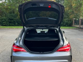 Mercedes-Benz CLA 2.1 CLA220d AMG Line Shooting Brake 7G-DCT 4MATIC Euro 6 (s/s) 5