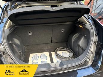 Nissan Leaf 40kWh 10 Auto 5dr