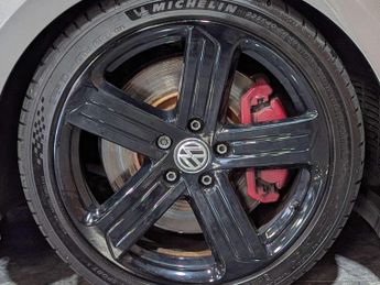 VOLKSWAGEN GOLF 2.0 Golf R DSG 4WD 3dr