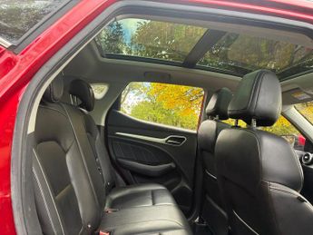 MG MG ZS 44.5kWh Exclusive Auto 5dr