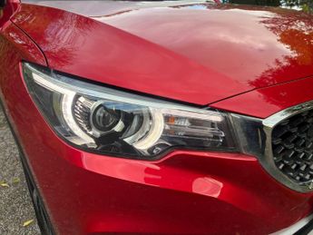 MG MG ZS 44.5kWh Exclusive Auto 5dr