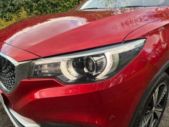 MG MG ZS 44.5kWh Exclusive Auto 5dr