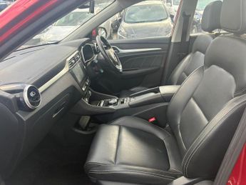 MG MG ZS 44.5kWh Exclusive Auto 5dr