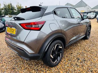 Nissan Juke 1.0 DIG-T N-Connecta DCT Auto Euro 6 (s/s) 5dr