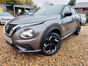 Nissan Juke 1.0 DIG-T N-Connecta DCT Auto Euro 6 (s/s) 5dr