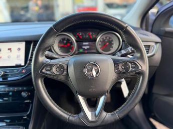Vauxhall Astra 1.6 CDTi BlueInjection SRi Nav Euro 6 (s/s) 5dr