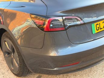 Tesla Model 3 (Dual Motor) Long Range Auto 4WDE 4dr