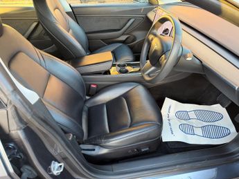 Tesla Model 3 (Dual Motor) Long Range Auto 4WDE 4dr