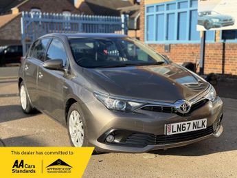 Toyota Auris 1.8 VVT-h Business Edition CVT Euro 6 (s/s) 5dr (Safety Sense)