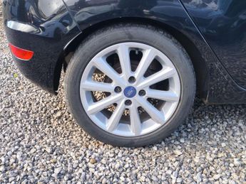 Ford Fiesta 1.4 Titanium 5dr