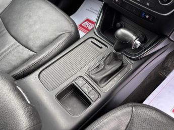 Kia Sorento 2.2 CRDi KX-4 Auto AWD Euro 5 5dr